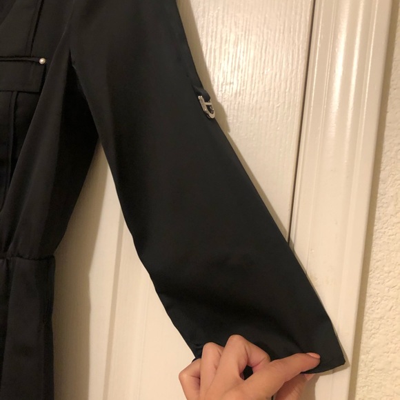 Black dress - Picture 4 of 10